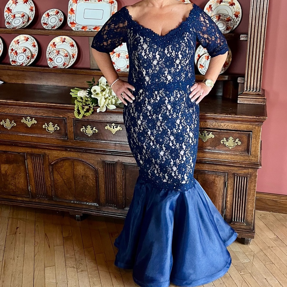 Elegant Navy Lace Gown
